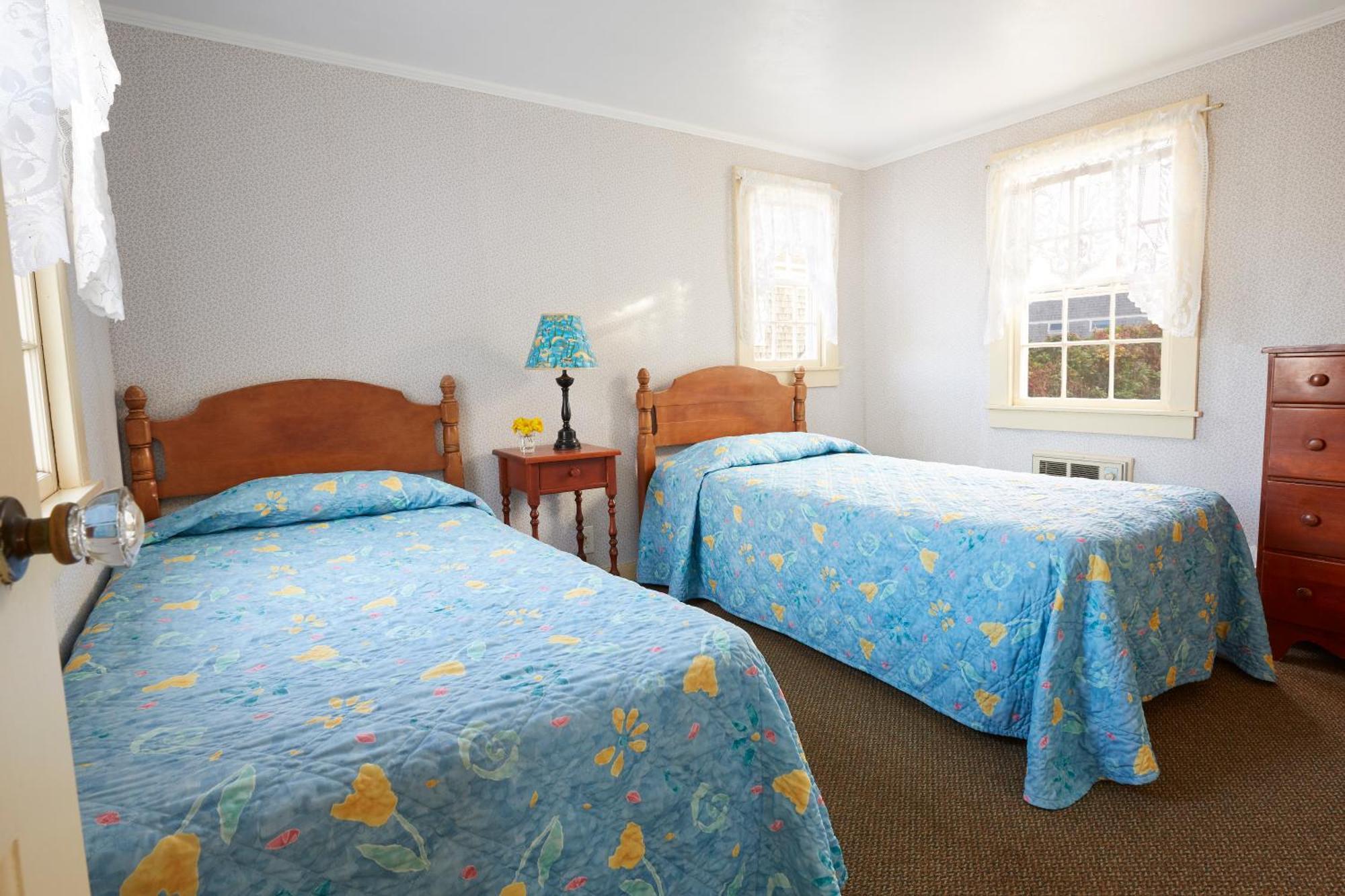 Hotel Kalmar Village & Tradewinds