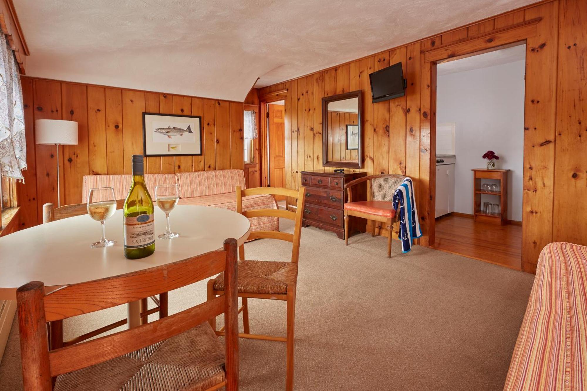 Kalmar Village & Tradewinds 3*